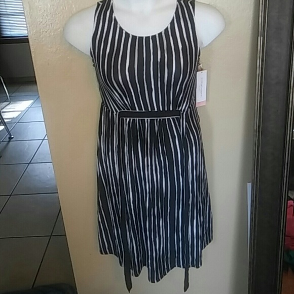 Cute maternity dress - Picture 2 of 4